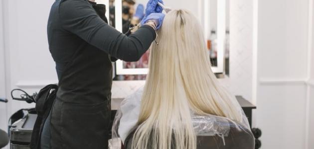 كيفية تشقير الشعر الأسود صورة مقال كيفية تشقير الشعر الأسود