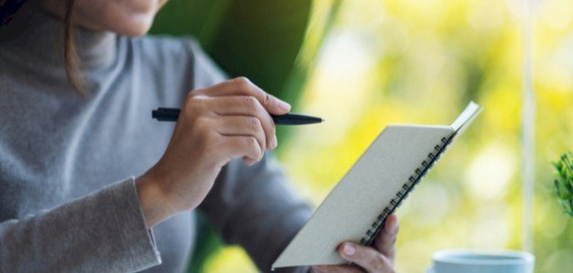 الشاعرة المصرية جميلة العلايلي صورة مقال الشاعرة المصرية جميلة العلايلي