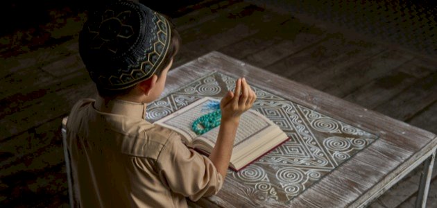 تفسير سورة القلم للأطفال صورة مقال تفسير سورة القلم للأطفال