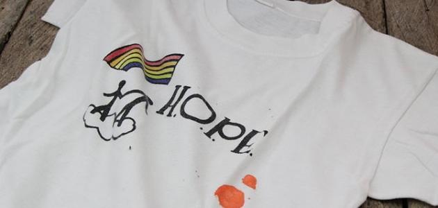 كيف أزيل الدهان عن الملابس صورة مقال كيف أزيل الدهان عن الملابس