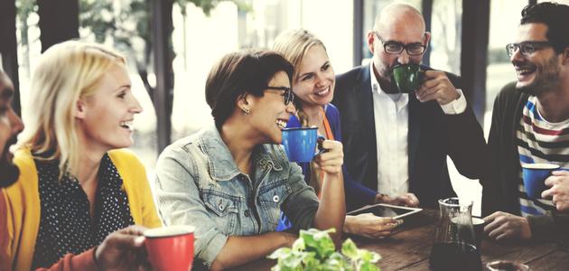 صفات الشخص الذكي اجتماعيًا صورة مقال صفات الشخص الذكي اجتماعيًا