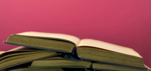 تحليل قصيدة لا شيء يعجبني صورة مقال تحليل قصيدة لا شيء يعجبني