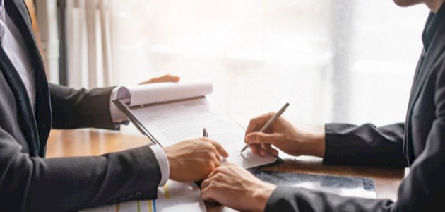 أنواع عقود العمل في القطاع الخاص صورة مقال أنواع عقود العمل في القطاع الخاص