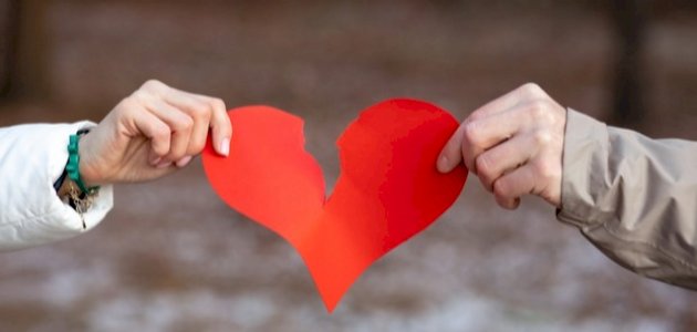 علامات الانفصال العاطفي بين الزوجين صورة مقال علامات الانفصال العاطفي بين الزوجين