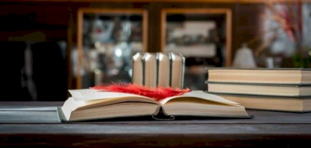 الرمز في قصيدة سربروس في بابل صورة مقال الرمز في قصيدة سربروس في بابل