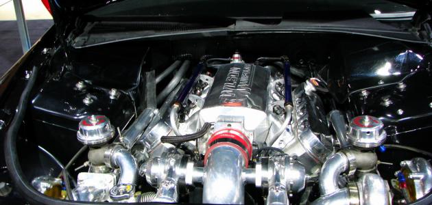 كيف يعمل محرك السيارة صورة مقال كيف يعمل محرك السيارة