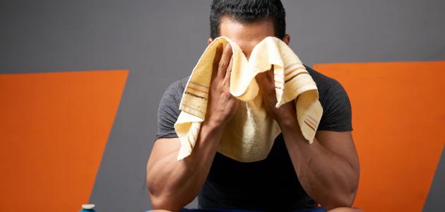 ما هو سبب التعرق الزائد صورة مقال ما هو سبب التعرق الزائد