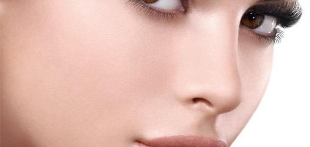 طريقة عمل مكياج خفيف صورة مقال طريقة عمل مكياج خفيف