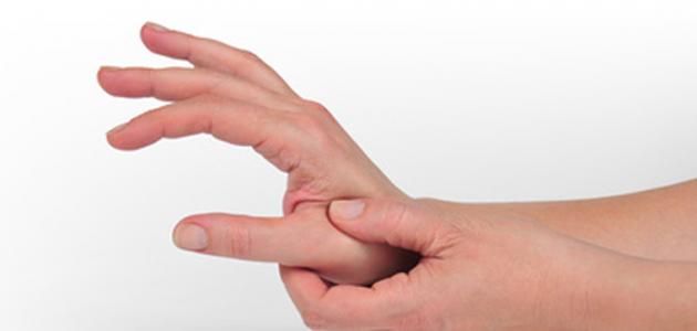 ما هو سبب تنميل الأصابع صورة مقال ما هو سبب تنميل الأصابع