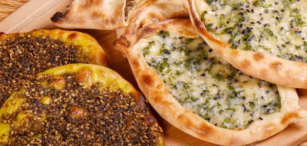 طريقة عمل فطائر الزعتر صورة مقال طريقة عمل فطائر الزعتر