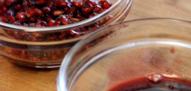 طريقة عمل دبس الرمان صورة مقال طريقة عمل دبس الرمان