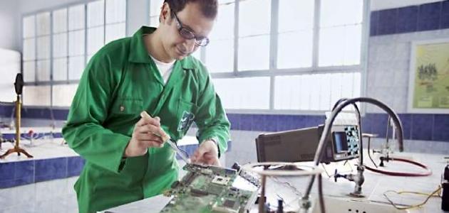 أهمية العمل في حياة الفرد والمجتمع صورة مقال أهمية العمل في حياة الفرد والمجتمع