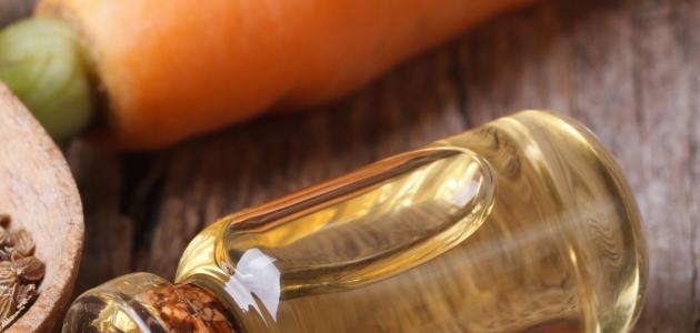 فوائد زيت الجزر للبشرة صورة مقال فوائد زيت الجزر للبشرة