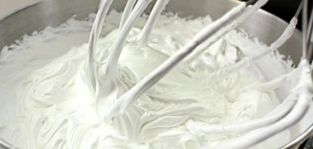 طريقة تحضير كريمة الخفق صورة مقال طريقة تحضير كريمة الخفق