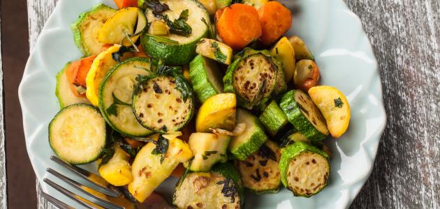 طريقة عمل خضار سوتيه بالفرن صورة مقال طريقة عمل خضار سوتيه بالفرن