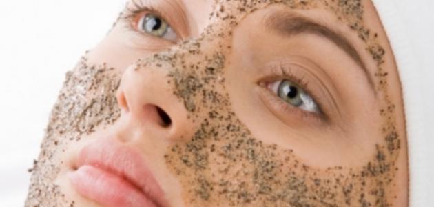 طرق تنظيف البشرة من الرؤوس السوداء صورة مقال طرق تنظيف البشرة من الرؤوس السوداء