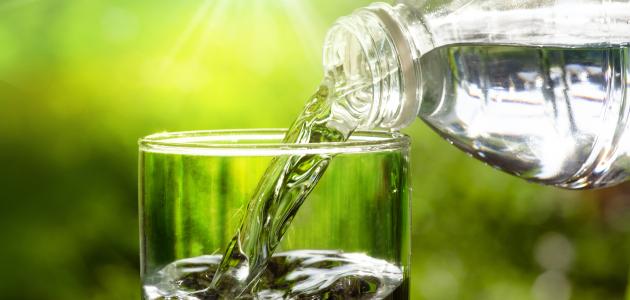 فوائد شرب الماء للجسم صورة مقال فوائد شرب الماء للجسم