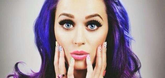 كيف أصبغ شعري بنفسجي صورة مقال كيف أصبغ شعري بنفسجي