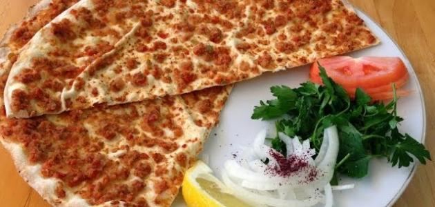 طريقة عجينة اللحم بعجين صورة مقال طريقة عجينة اللحم بعجين