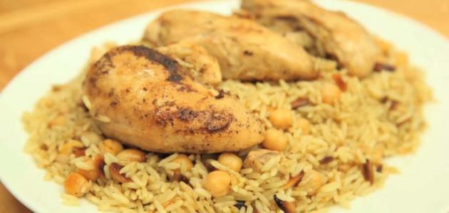 طريقة عمل أرز بالحمص والدجاج صورة مقال طريقة عمل أرز بالحمص والدجاج