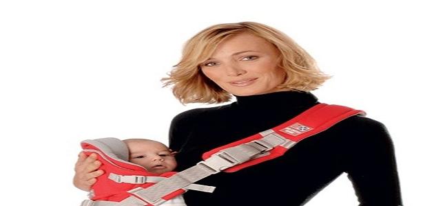 كيف أحمل طفلي الرضيع صورة مقال كيف أحمل طفلي الرضيع