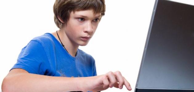 كيف أتعامل مع ابني المراهق صورة مقال كيف أتعامل مع ابني المراهق