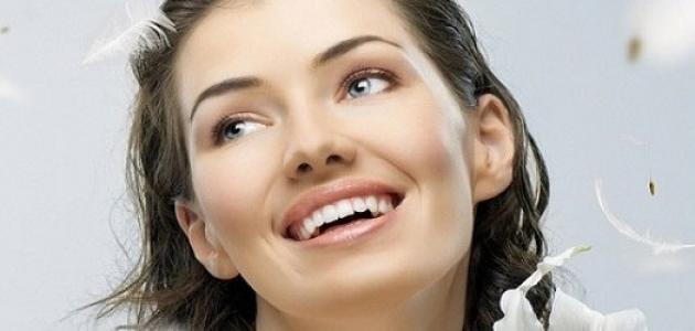 كيف أجعل بشرتي صافية ونضرة صورة مقال كيف أجعل بشرتي صافية ونضرة