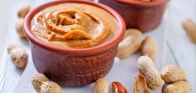 السعرات في زبدة الفول السوداني صورة مقال السعرات في زبدة الفول السوداني