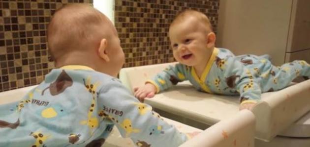 كيف تضحك الطفل الرضيع صورة مقال كيف تضحك الطفل الرضيع