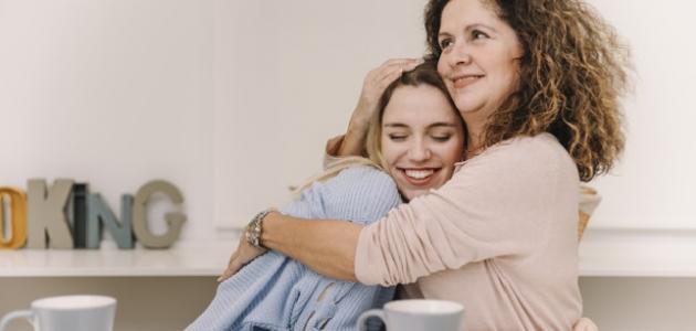 كيف أتعامل مع ابنتي المراهقة صورة مقال كيف أتعامل مع ابنتي المراهقة