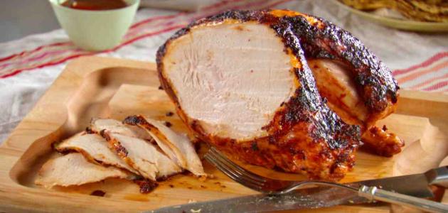 طريقة طهى صدور الديك الرومي صورة مقال طريقة طهى صدور الديك الرومي