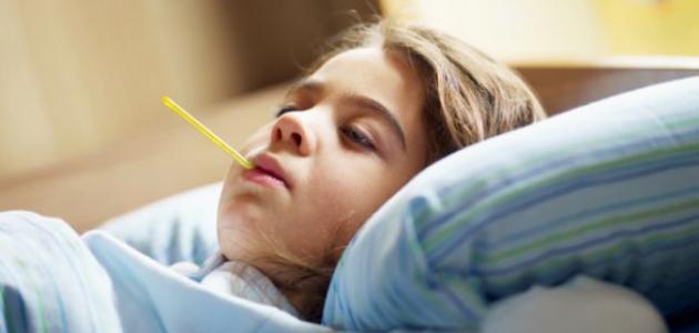 طريقة خفض حرارة الطفل بالخل صورة مقال طريقة خفض حرارة الطفل بالخل