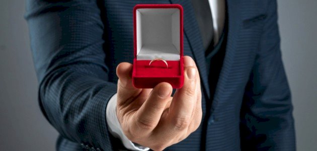 أسباب الزواج المبكر صورة مقال أسباب الزواج المبكر