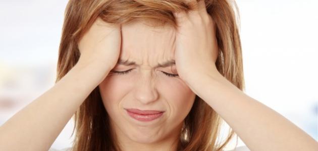 أسباب الصداع المفاجئ صورة مقال أسباب الصداع المفاجئ