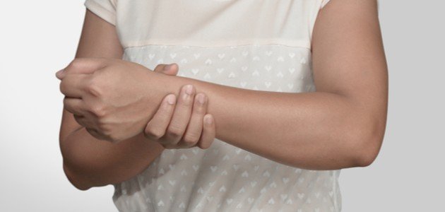 أسباب ألم اليد اليسرى صورة مقال أسباب ألم اليد اليسرى