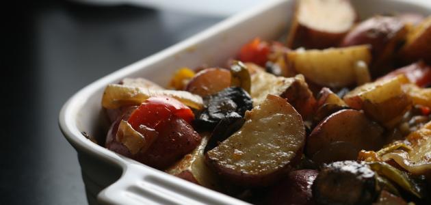 طريقة عمل صينية البطاطس بالفرن صورة مقال طريقة عمل صينية البطاطس بالفرن