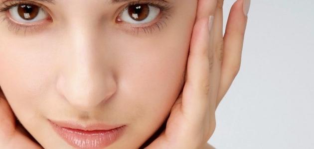 طريقة لإزالة شعر الوجه صورة مقال طريقة لإزالة شعر الوجه