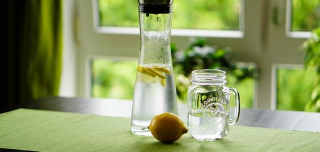 فوائد عصير الليمون على الريق صورة مقال فوائد عصير الليمون على الريق