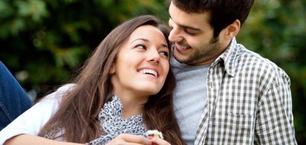 علامات إعجاب الفتاة بالشاب صورة مقال علامات إعجاب الفتاة بالشاب